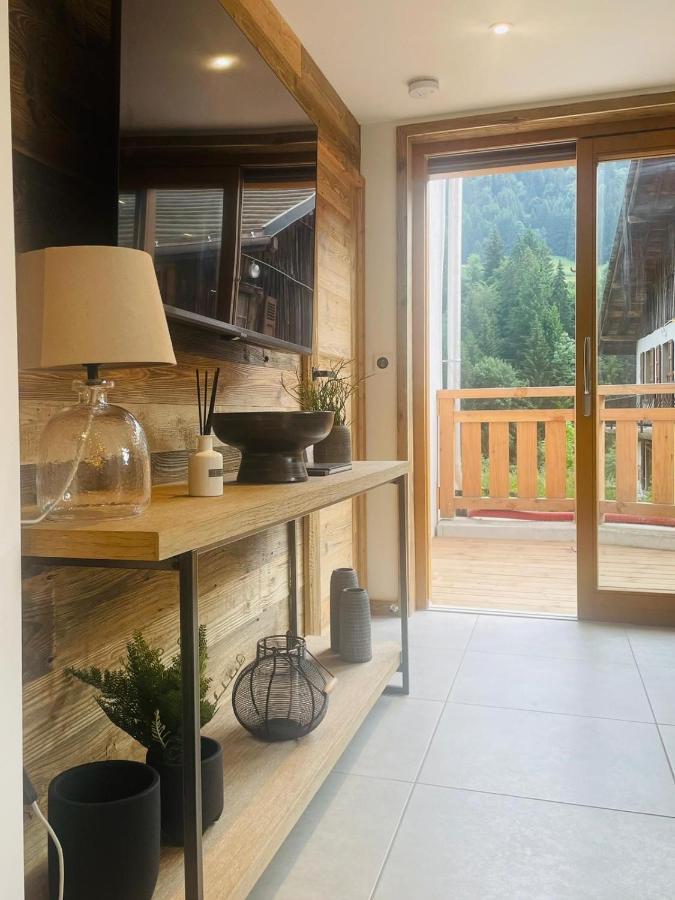 Le Petit Cham - Cosy And Stylist With Balcony View Leilighet Morzine Eksteriør bilde